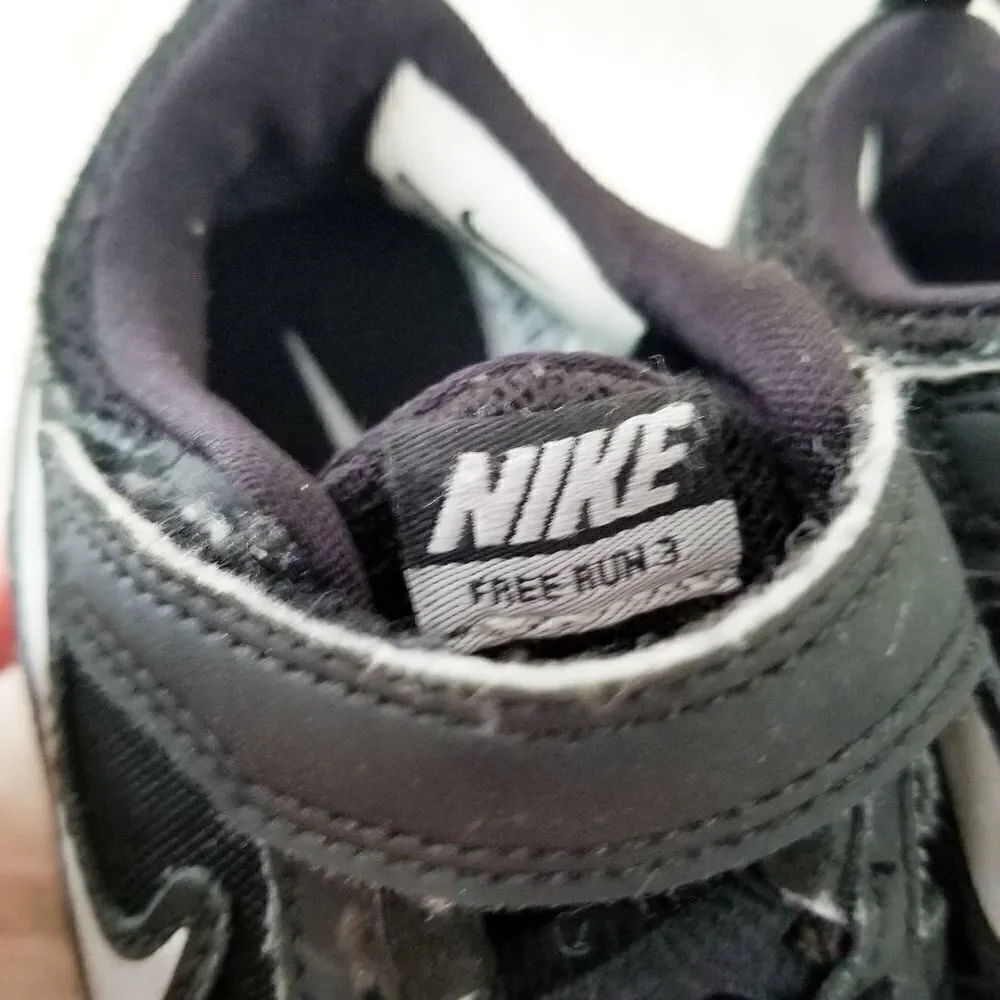 Nike free run athletic shoes hook and loop closure